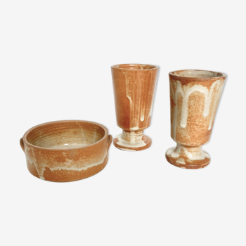 Two sandstone cups and 1 sugar bowls