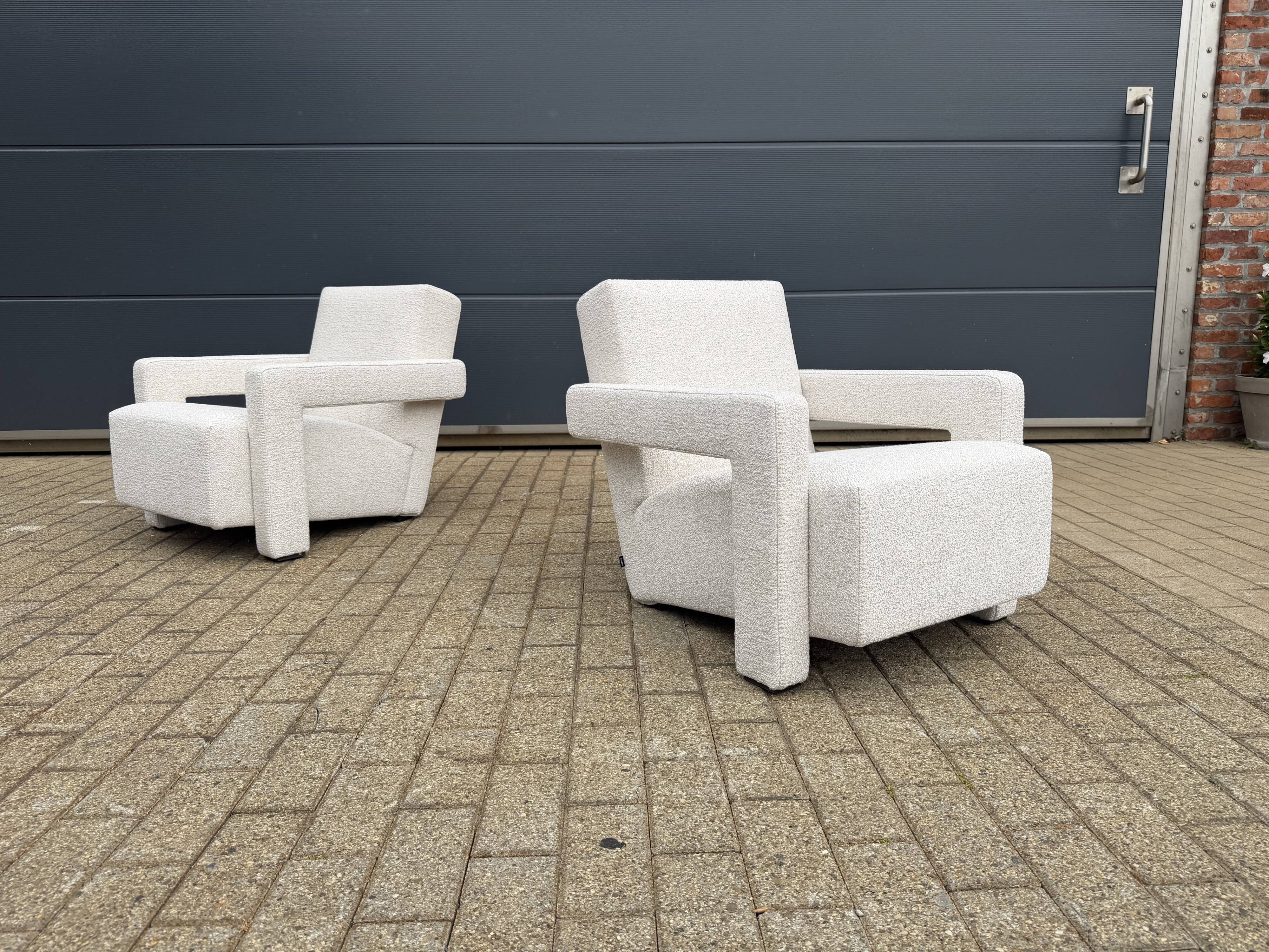 Cassina Utrecht chair in Beige Bouclé, Gerrit Rietveld, in NEW CONDITION!!