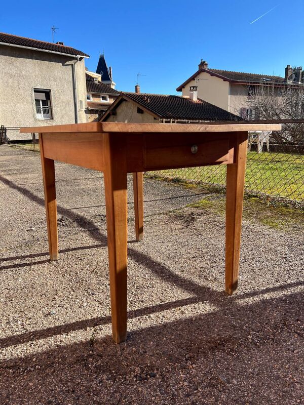 Table en bois massif tiroirs latéraux