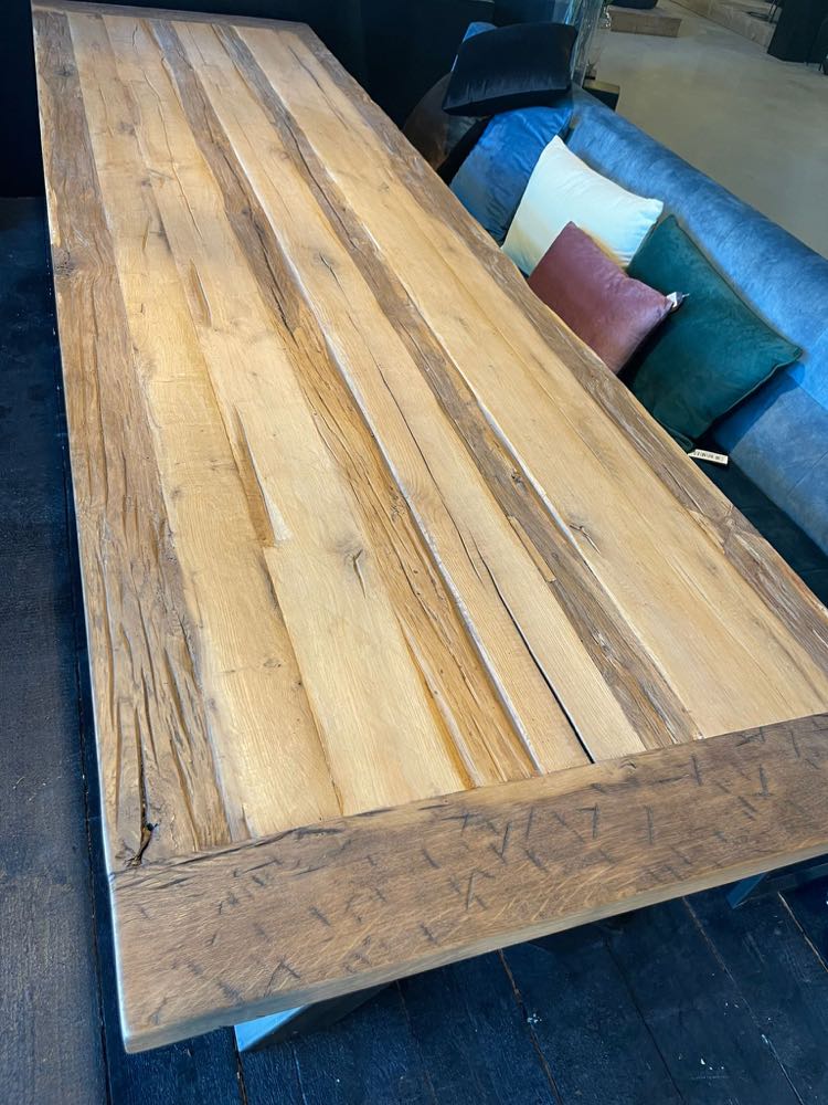 Table 350 x 100 cm chene and metal legs
