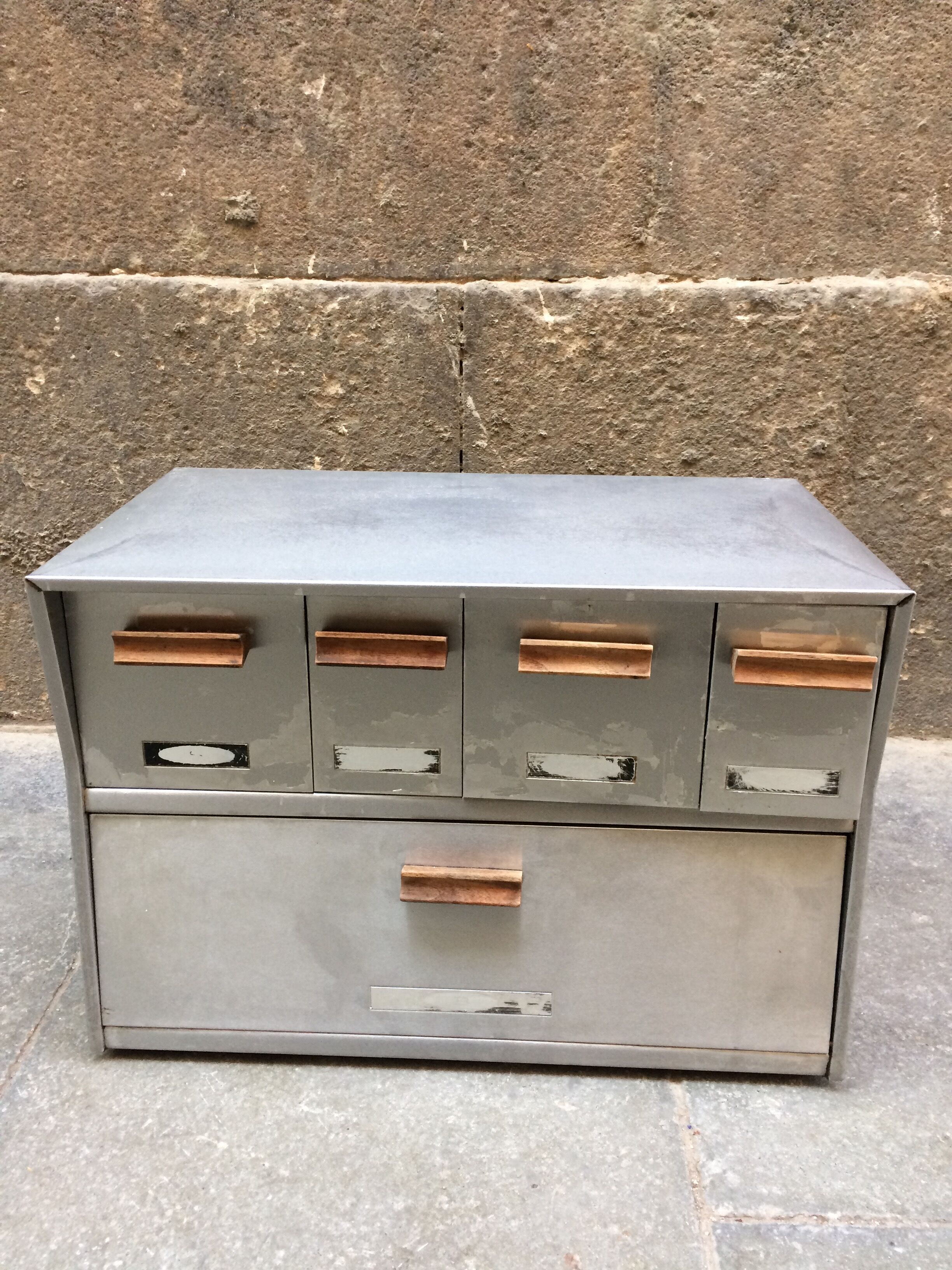 Meuble de metier ancien