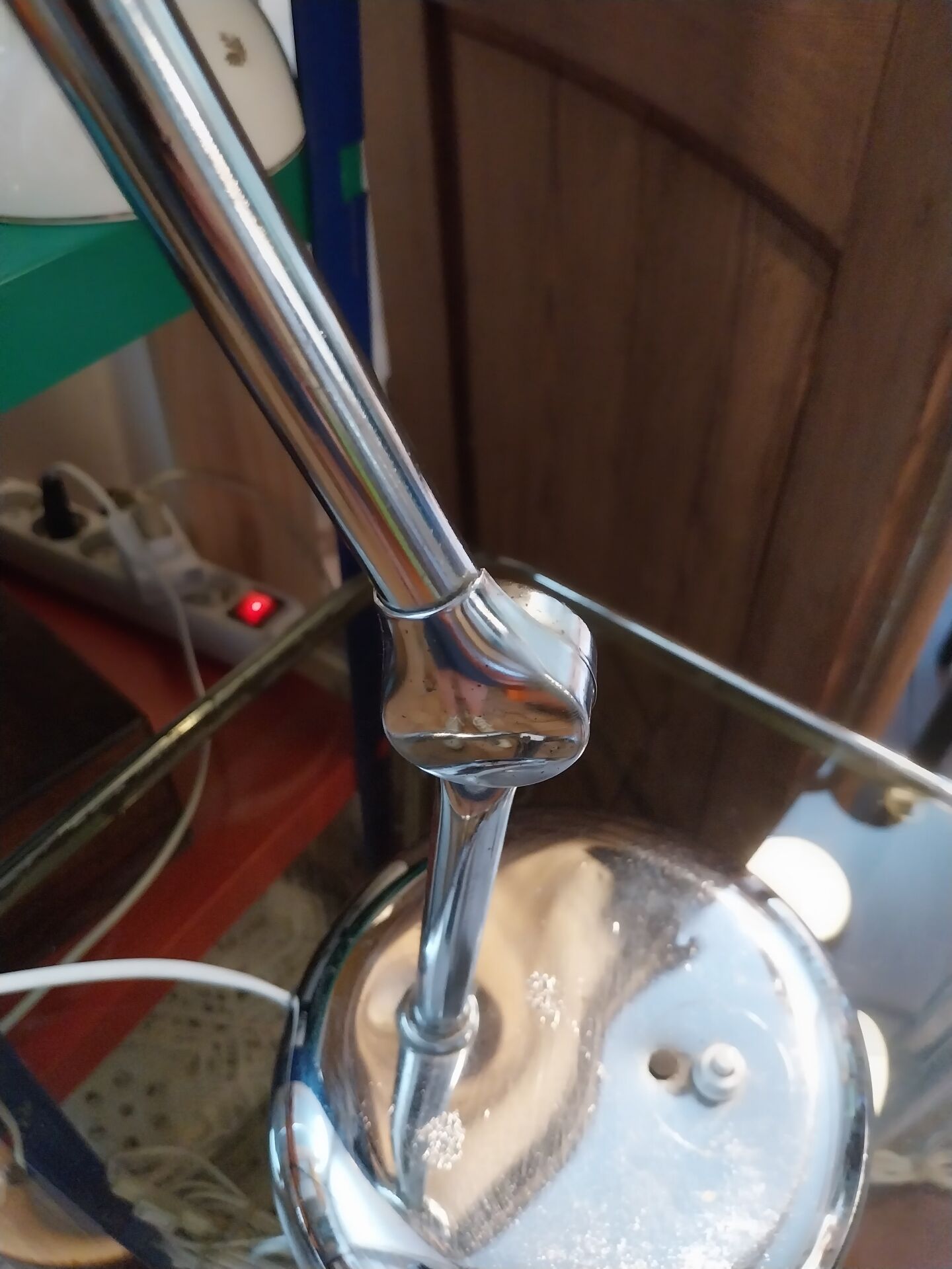 Lampe articulée en métal chromé