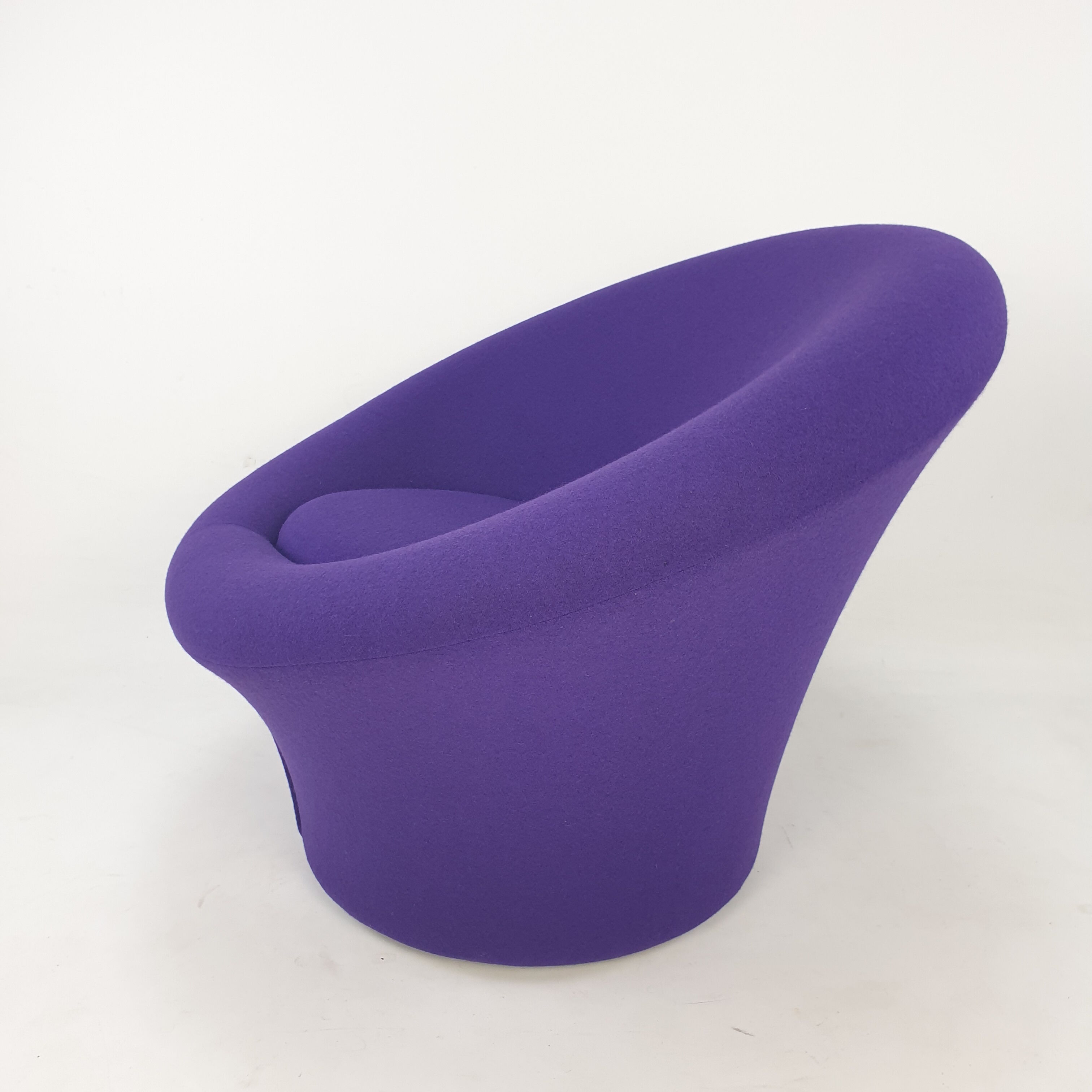 Mushroom armchair by Pierre Paulin for Artifort