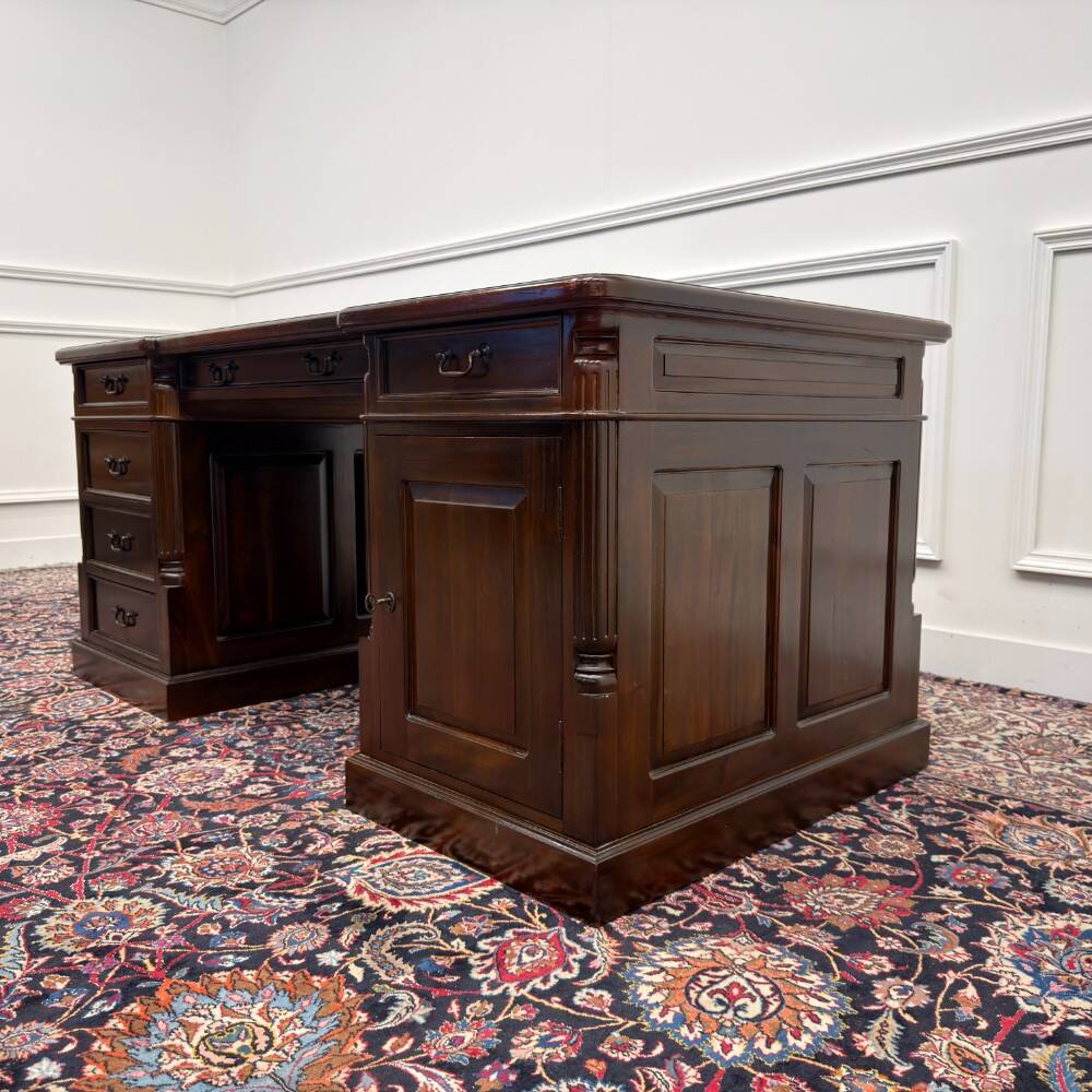 Ensemble de bureau anglais classique avec chaises de bureau