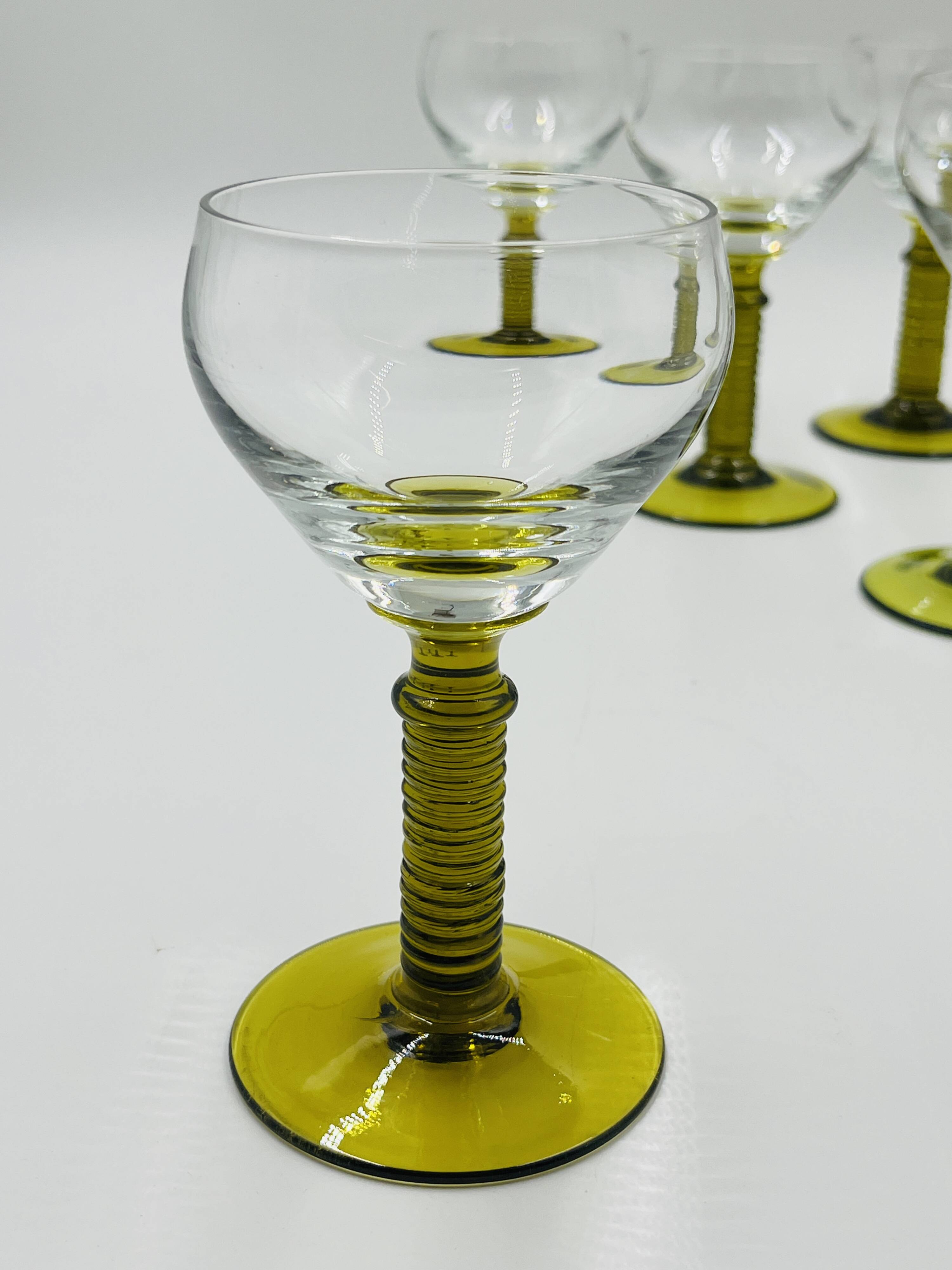 Lot de 5 verres à vin Roemer verts