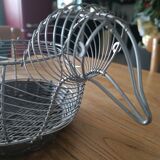 Egg basket wire and braiding