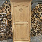Armoire en chêne massif