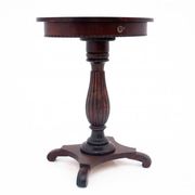 Table à fils ancienne, Europe du Nord, vers 1860. Après rénovation.