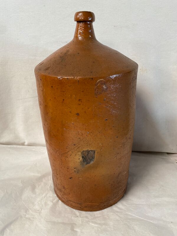 Bouteille en grès vintage