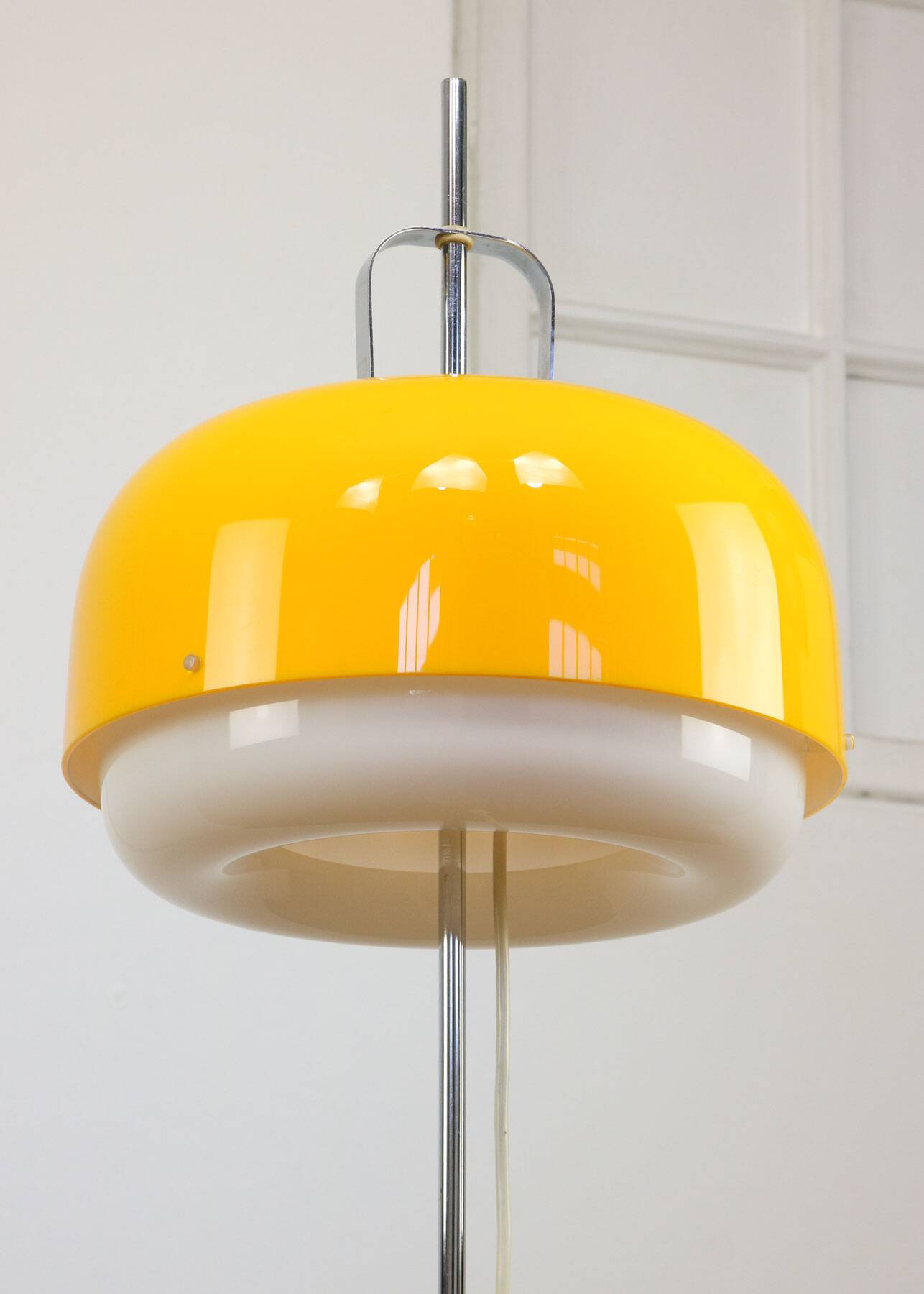 Space Age Yellow Medusa Floor Lamp by Luigi Massoni for Guzzini, 1970s