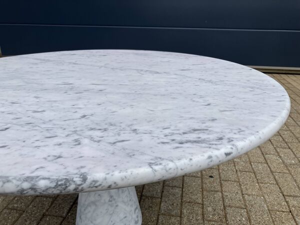 Angelo Mangiarotti M1 eettafel Skipper Carrara marmer 130cm
