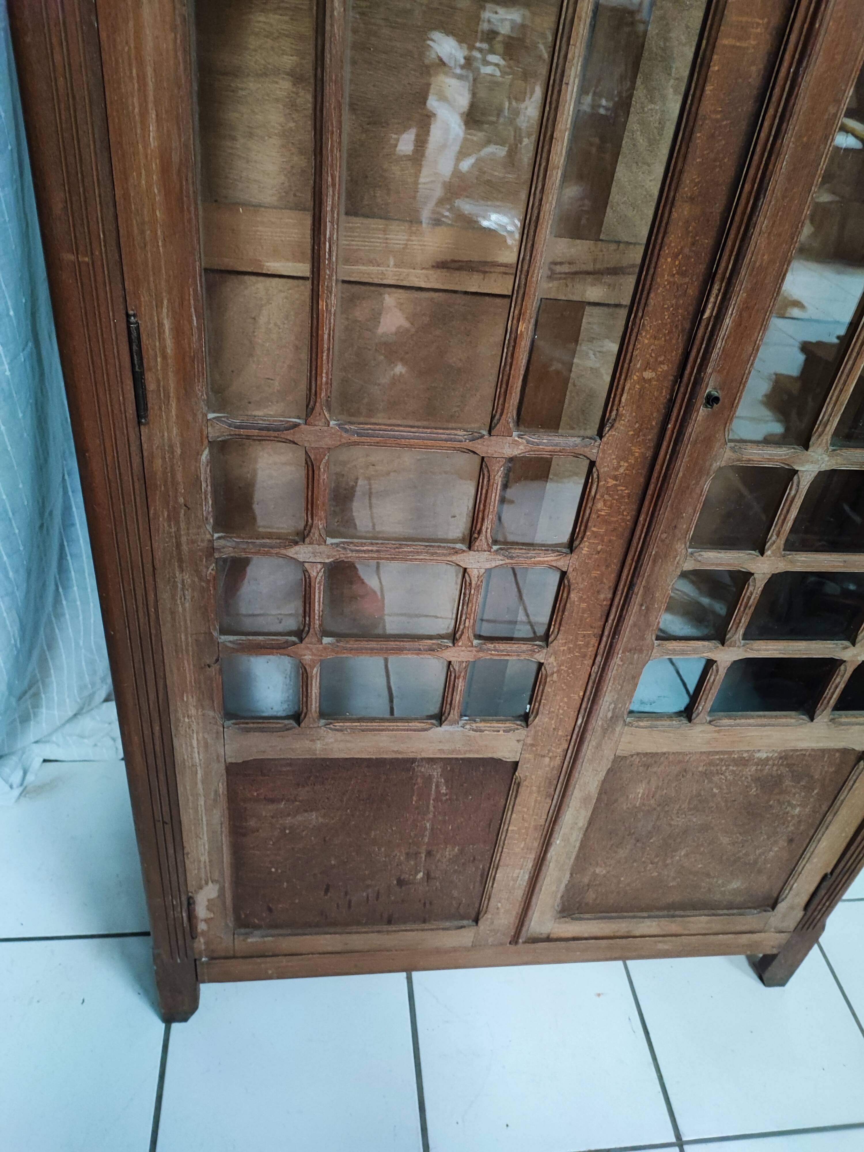 Parisian glazed wardrobe to retype