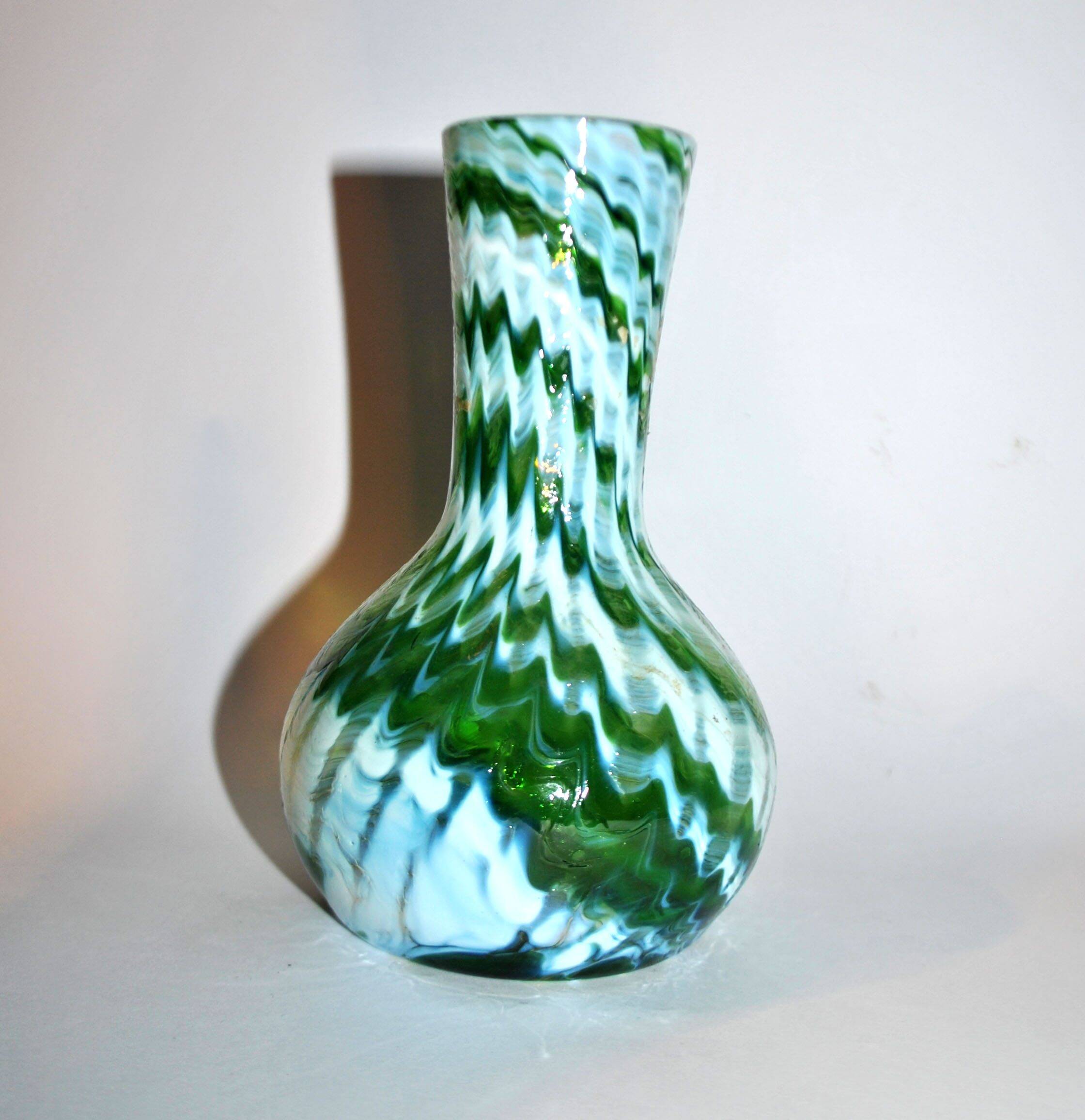 Murano? Modernist green filigree blown glass vase 1960