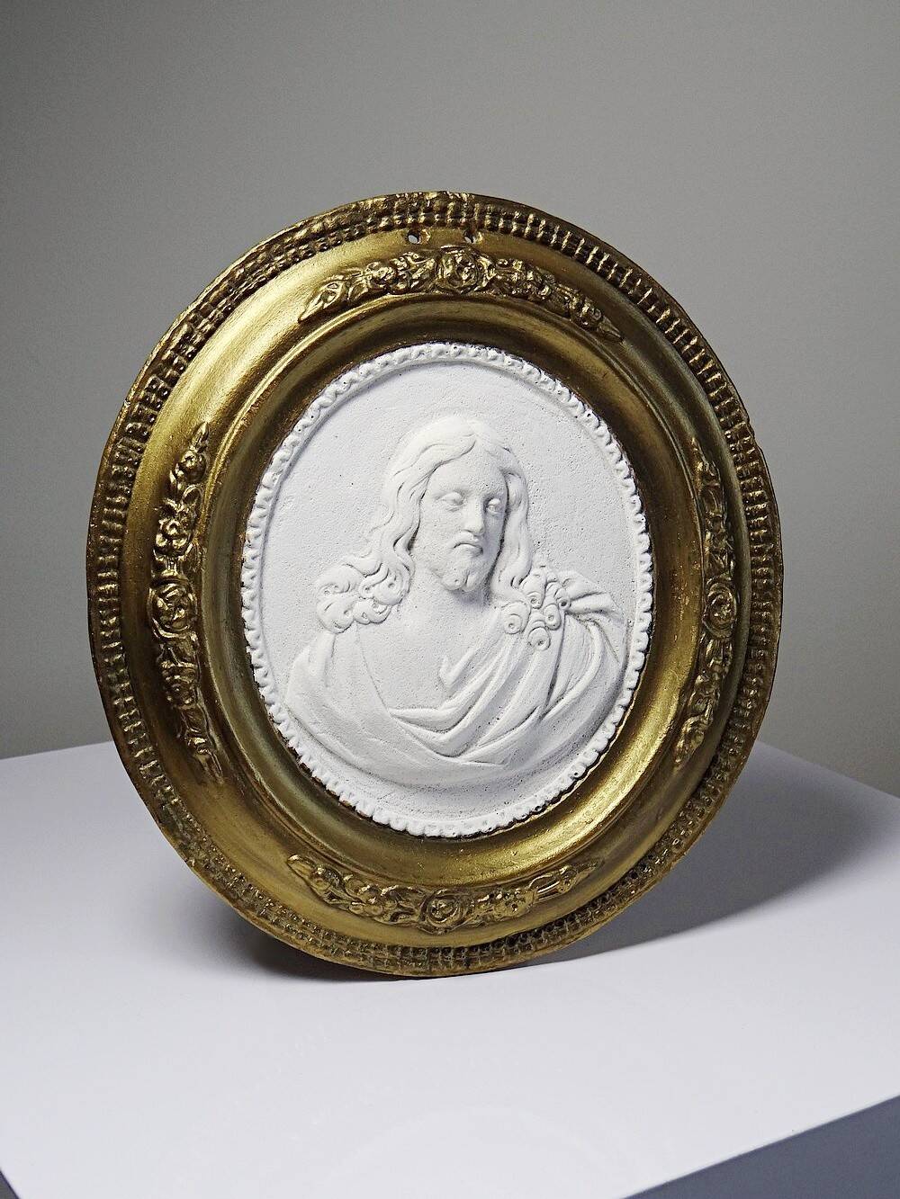 Religious wall medallion Christ plaster antique 19th century Louis XVI style 19th century
