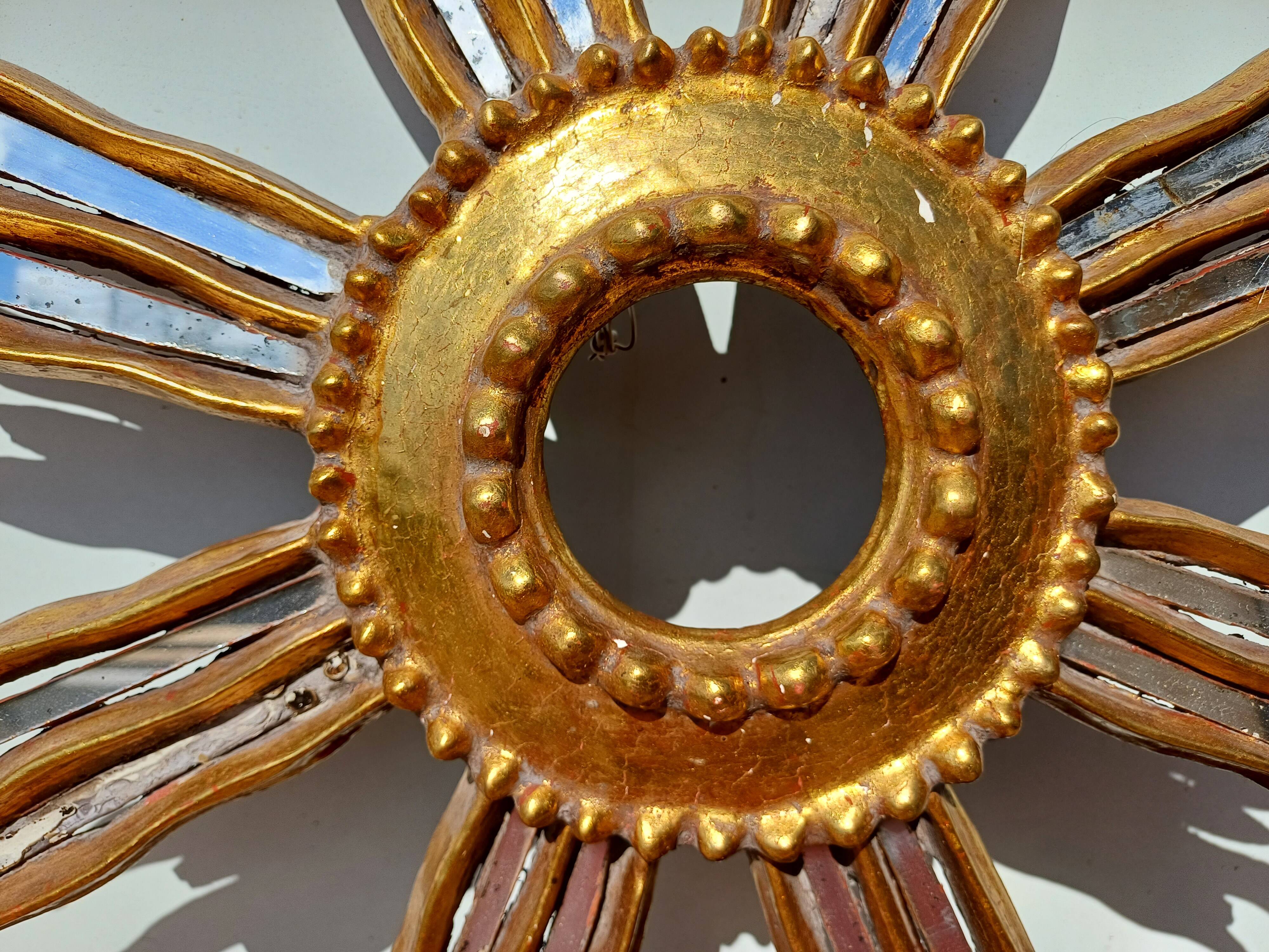2 miroirs soleil bois et stuc doré