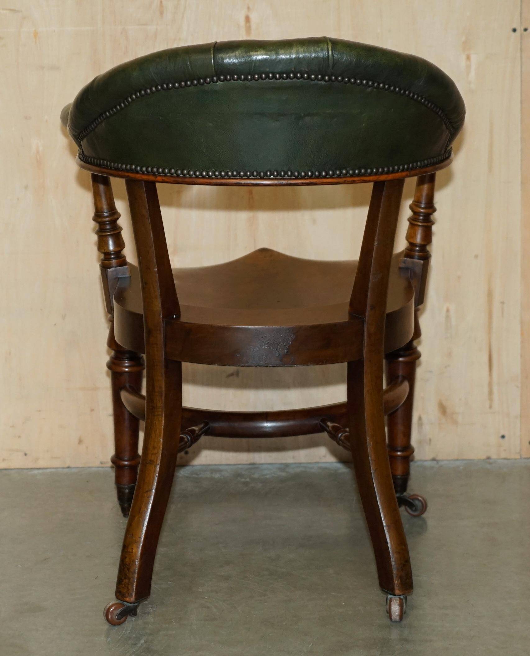 Victorian captain's chair in mahogany and leather