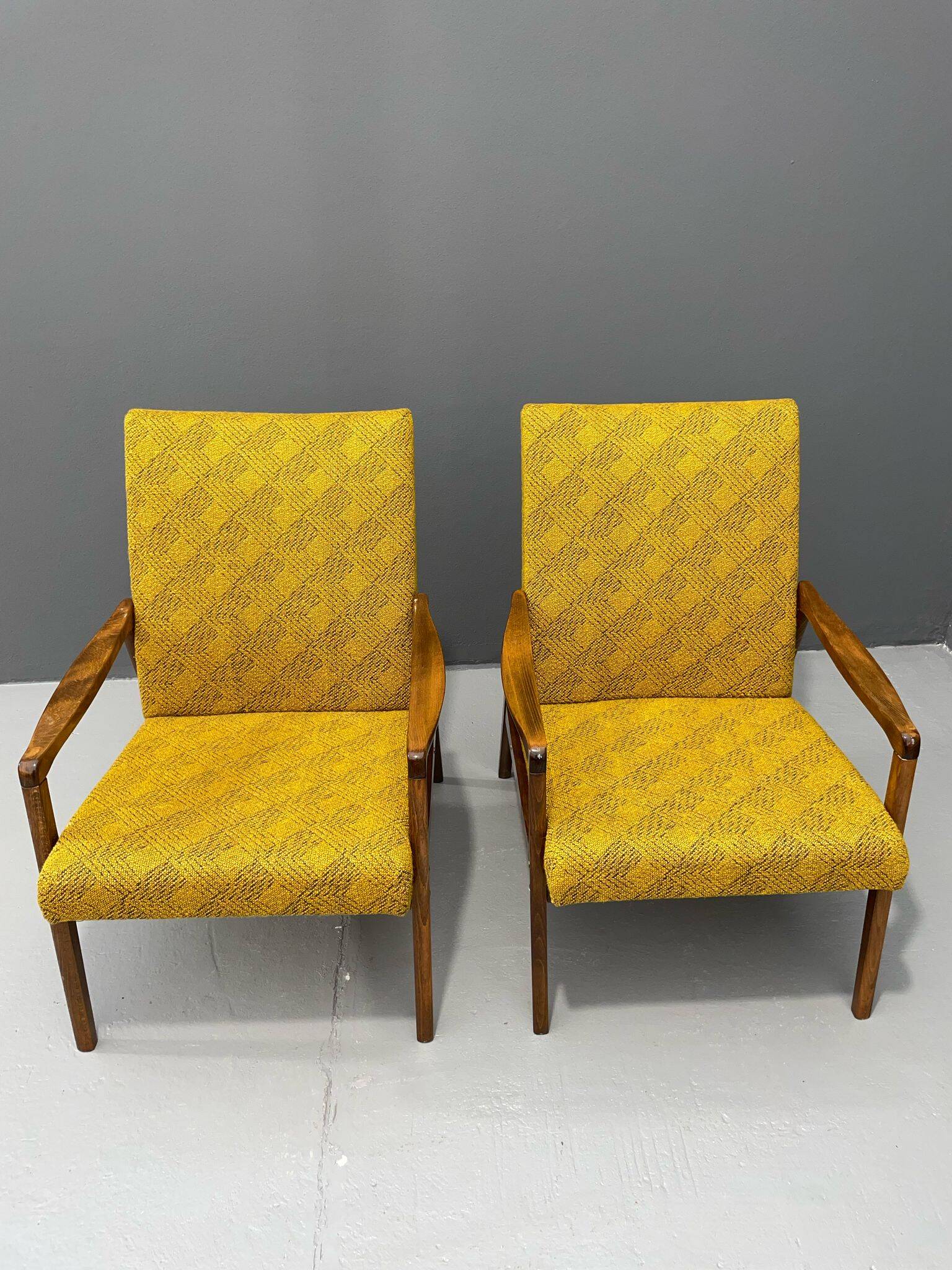 Fauteuils de Jiří Jiroutek – Interiér Praha, années 1960-70