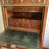 Secretary in mahogany and mahogany veneer Louis XVI era