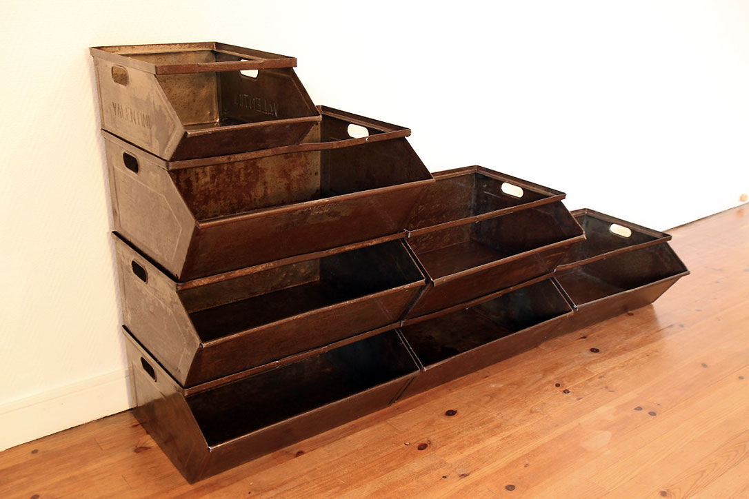 Set of 7 metal industrial lockers with spout "Valentini Lyon"