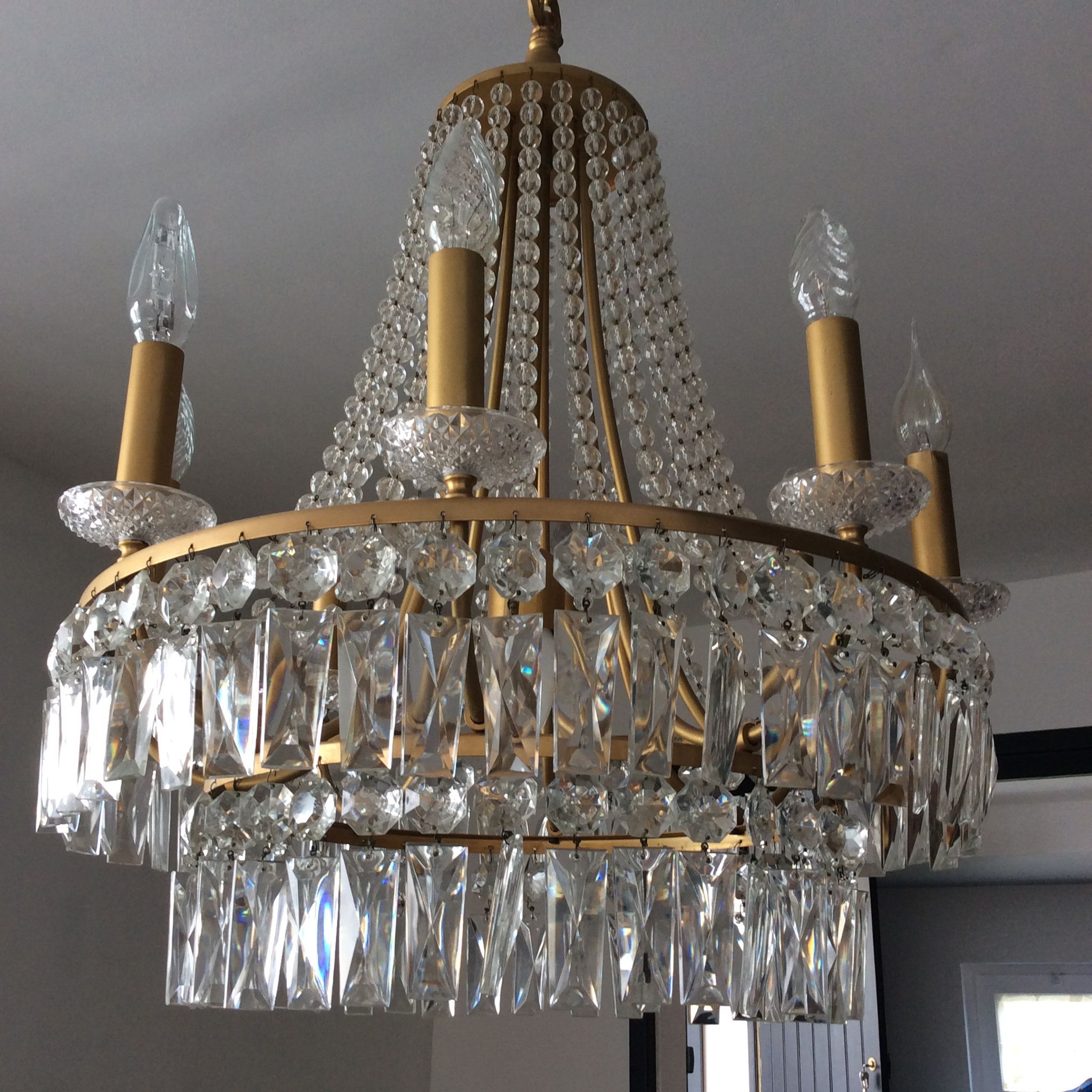 Chandelier crystal stamped balloon