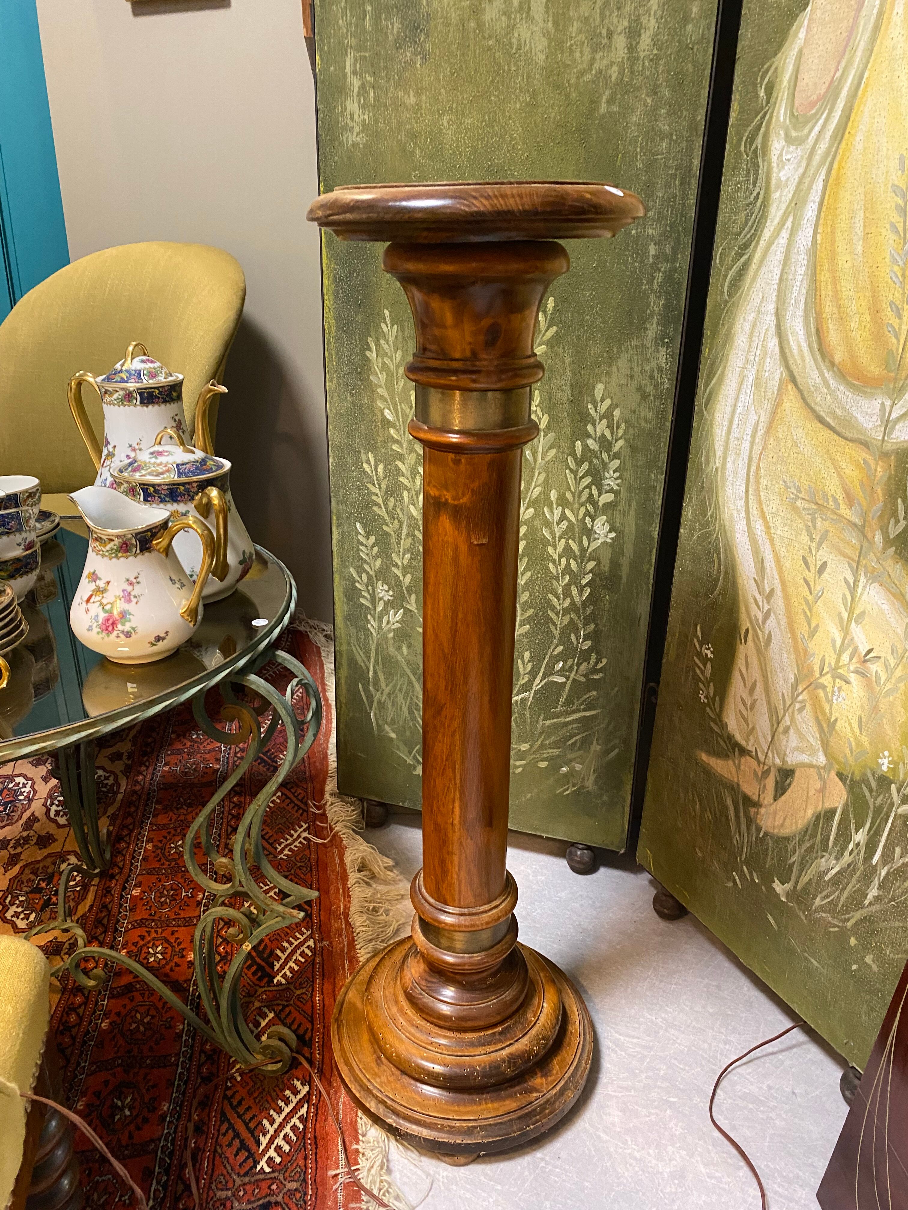 Wooden and brass harness