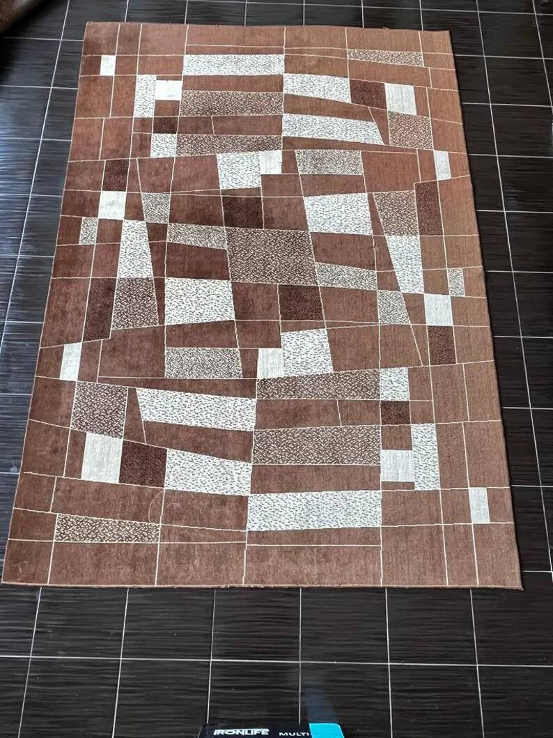 1960s design Abstract Rug/carpet, Czechoslovakia - bouclé