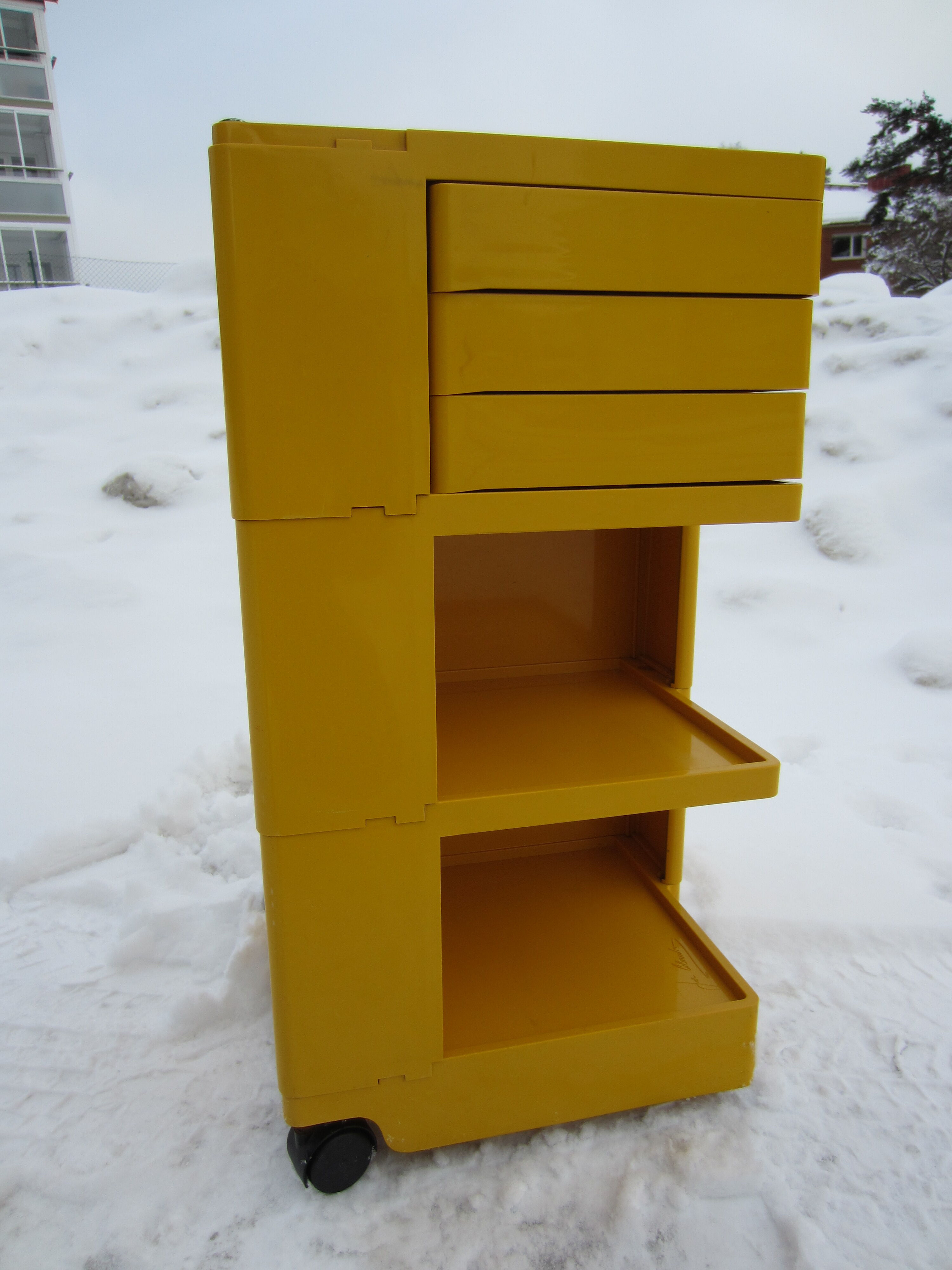 Service of architect Boby by Joe Colombo