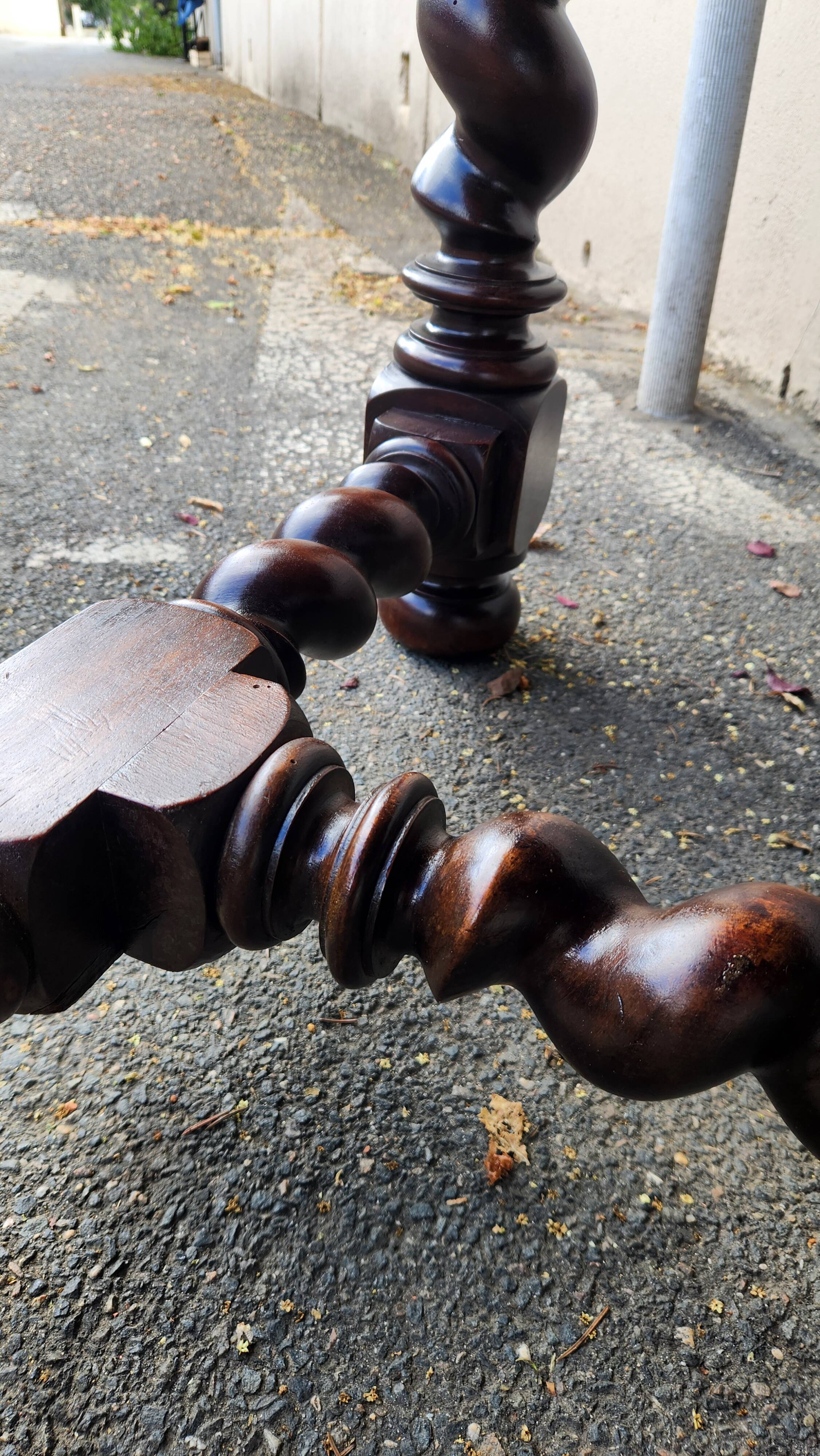 Antique table in Louis XIII style – Twisted legs
