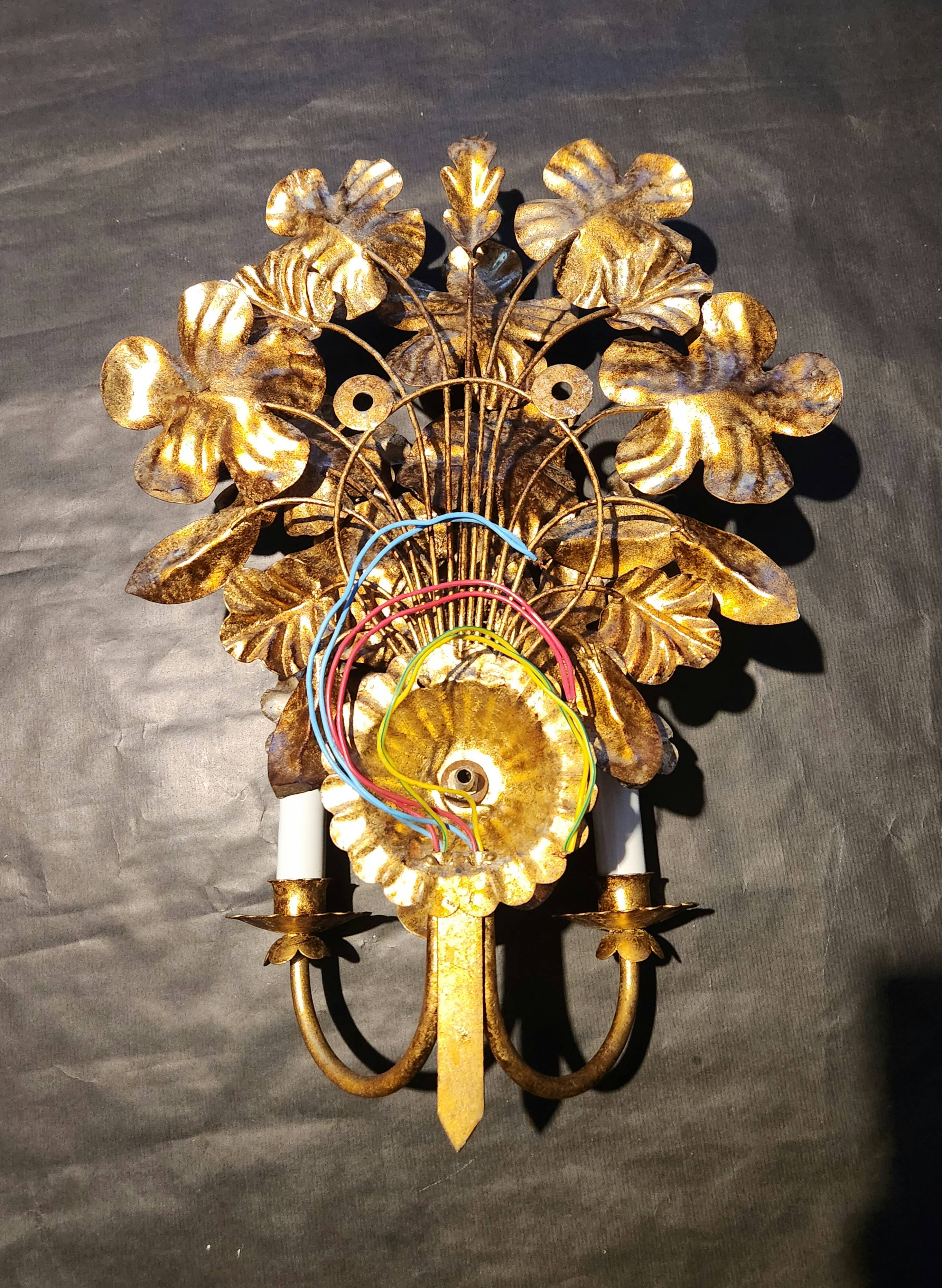S.Salvadori Wandlampe vergoldet ersilbert Blumenmuster