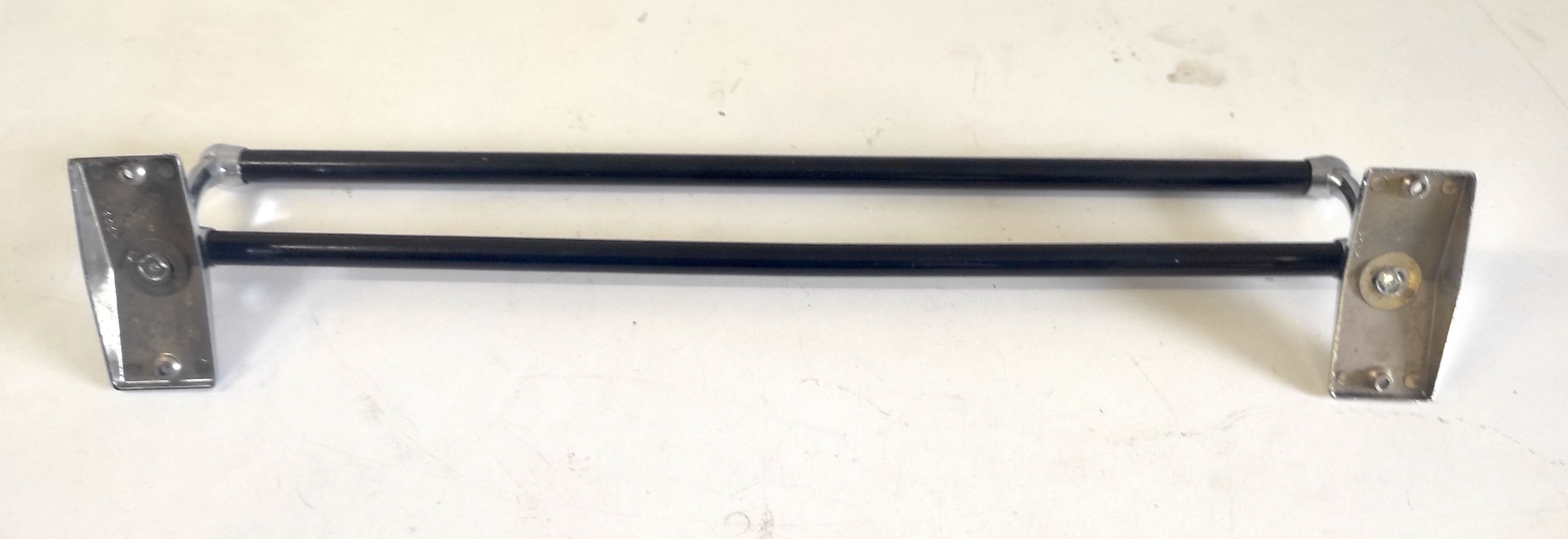 Wall-mounted chrome metal towel rack – 60s/70s
