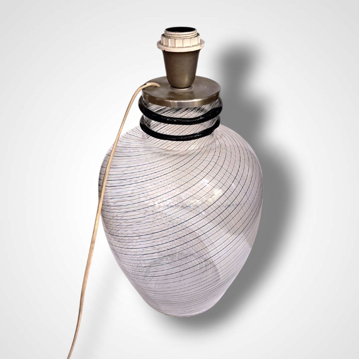 Fratelli Toso, Murano glass vase converted into a lamp, 20th century.