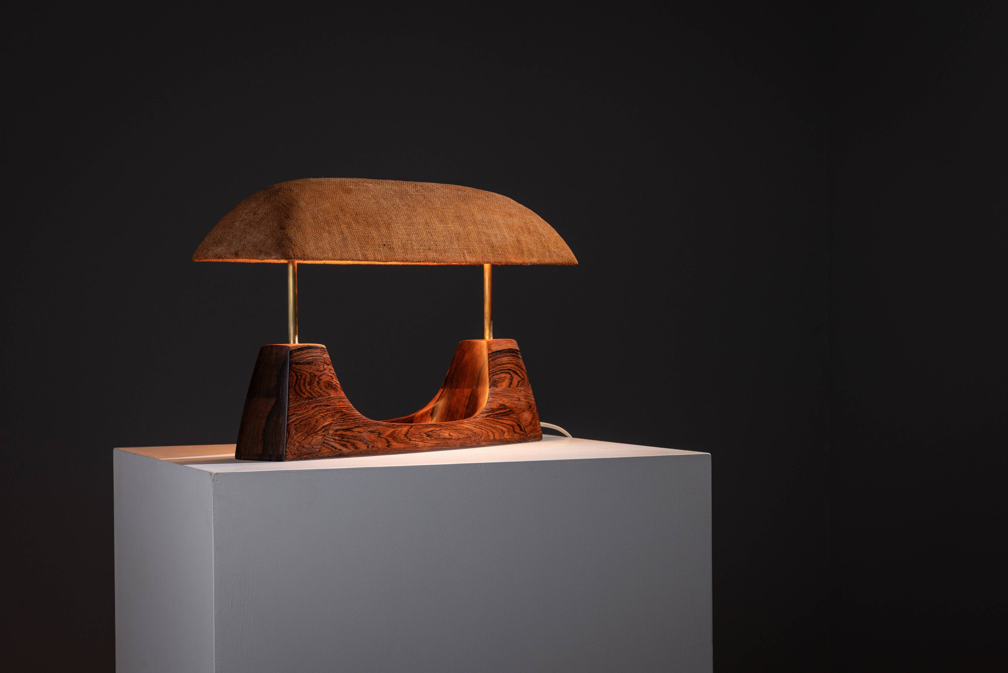 Lampe de bureau de direction rare en bois massif