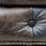 Chesterfield style sofa from the Saint-James brand