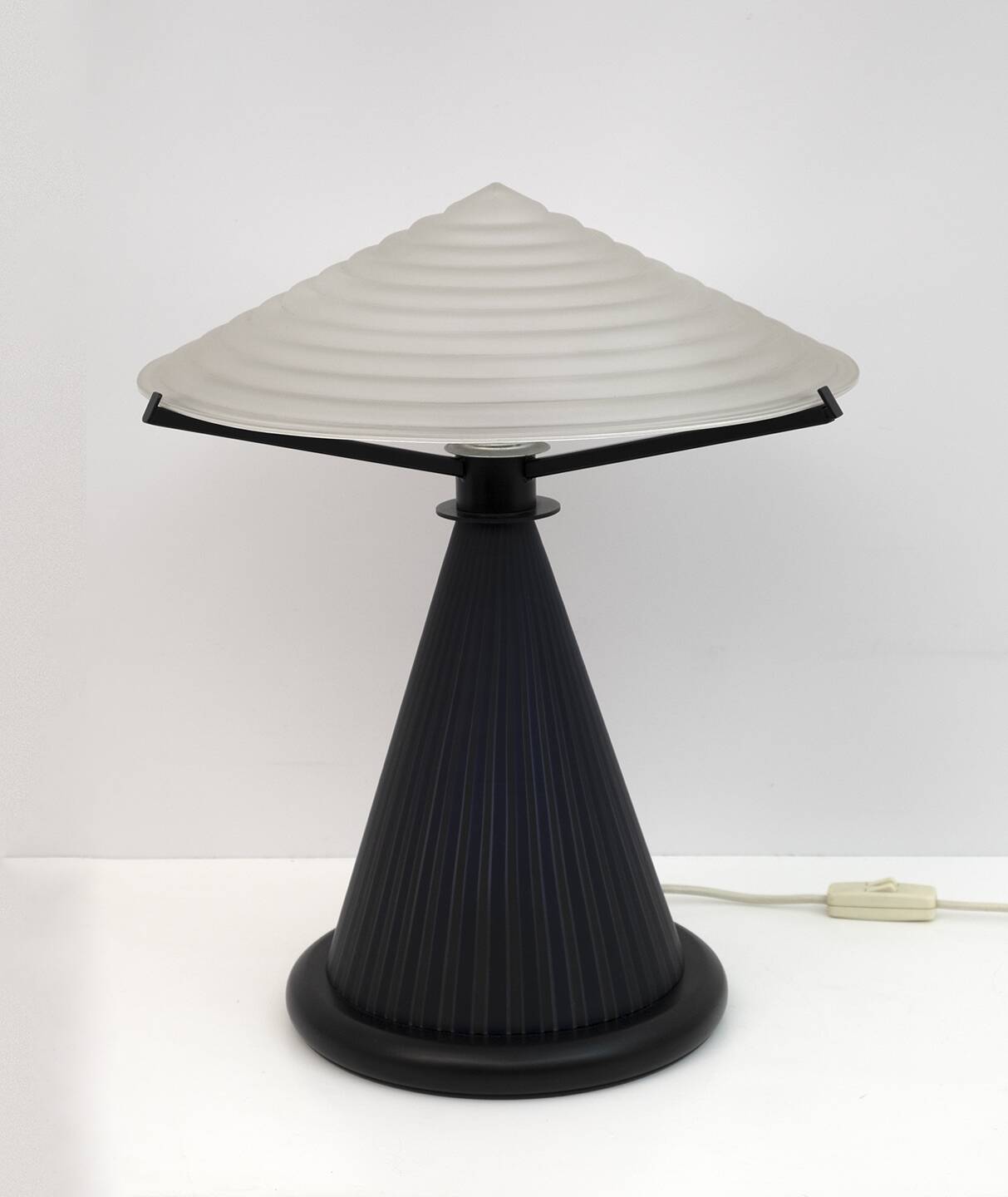 Pair of Post Modern Italian Murano Glass Mushroom Table Lamps, 1980s