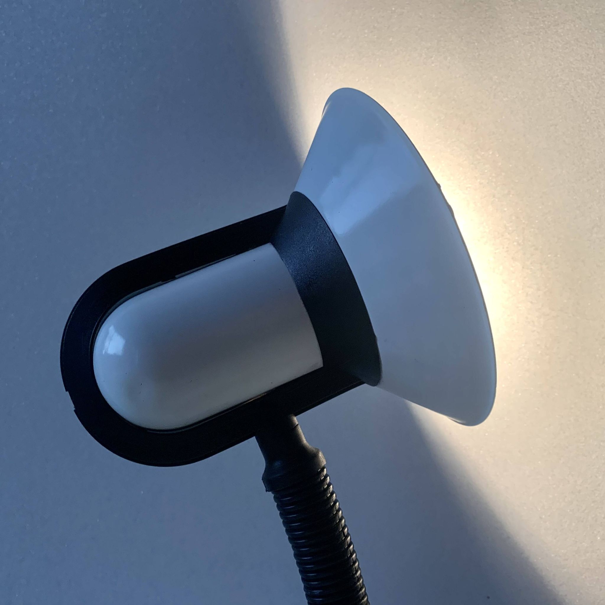 Fase vintage black and white desk lamp
