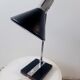 Lampe de bureau articulée en métal et bois