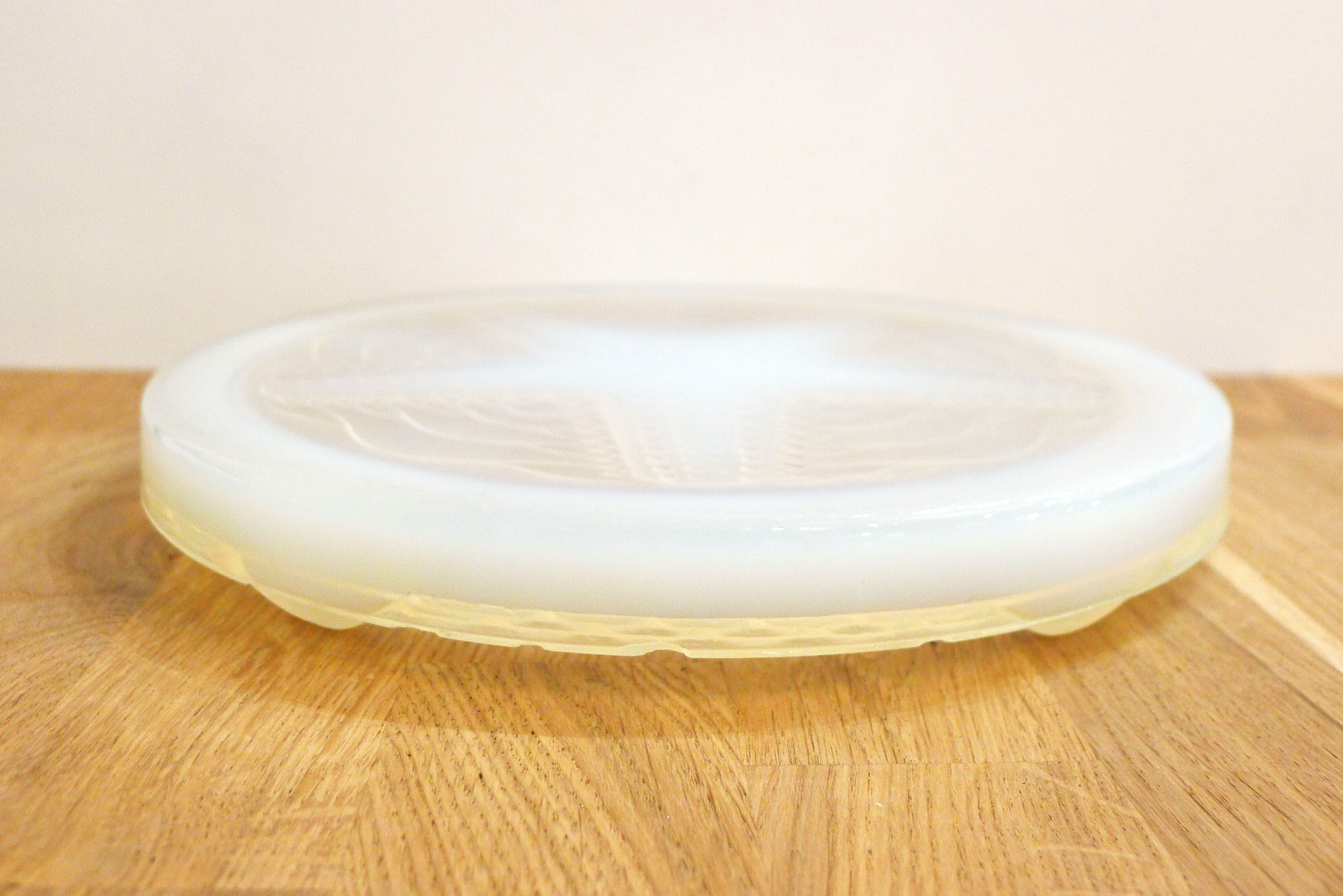 Opalescent sea star table mat