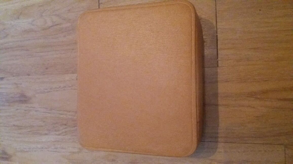 Necessary toilet case