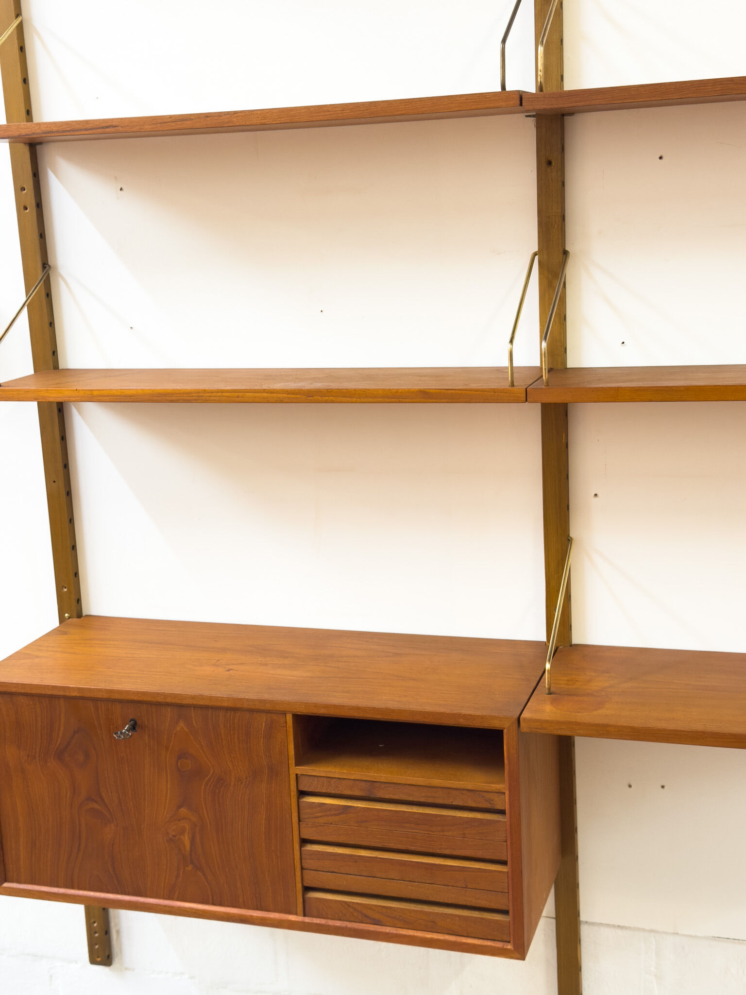 Poul Cadovius wall unit