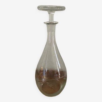 Carafe in chiseled glass 60s