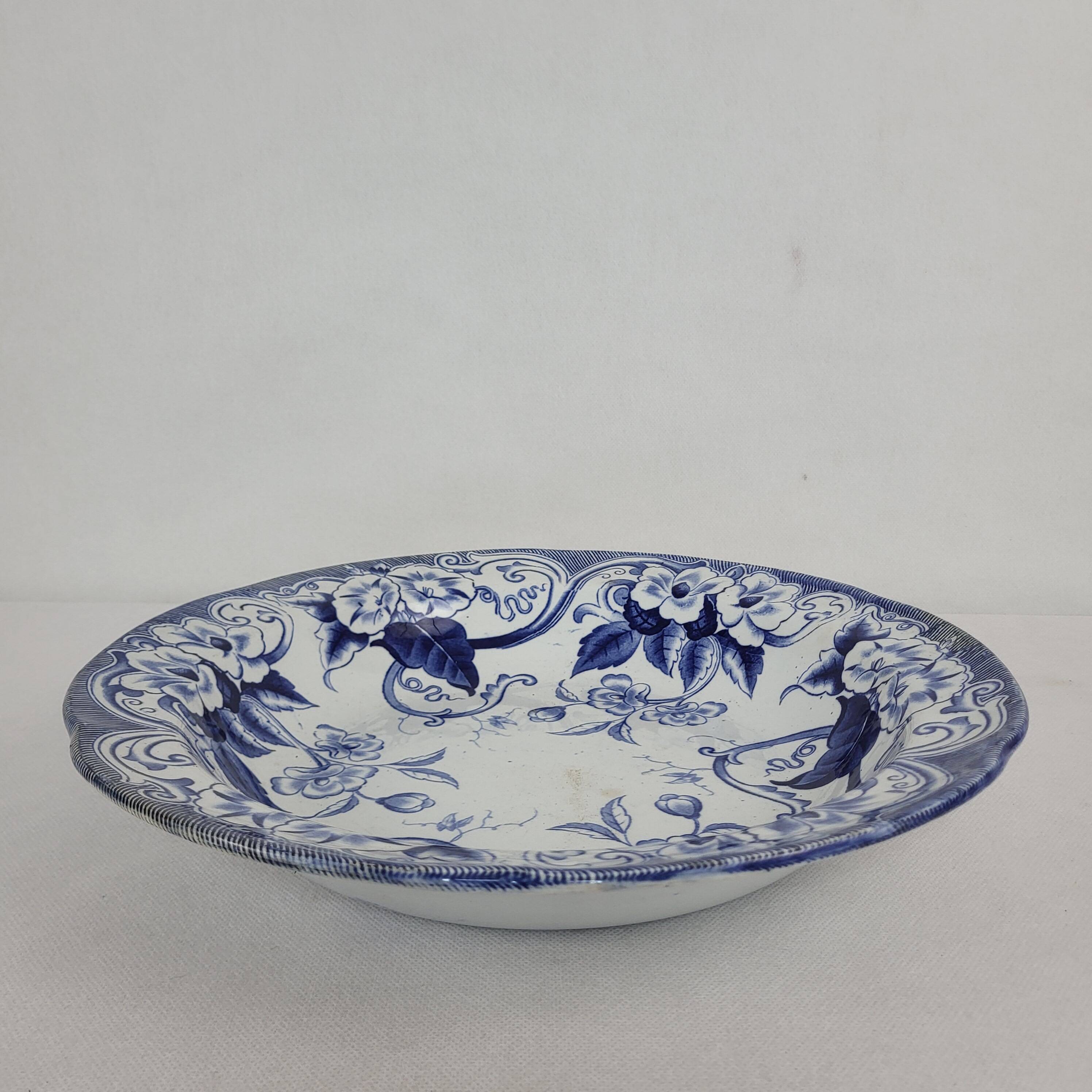 Creil & Montereau Flora round hollow dish Round hollow dish in Creil earthenware