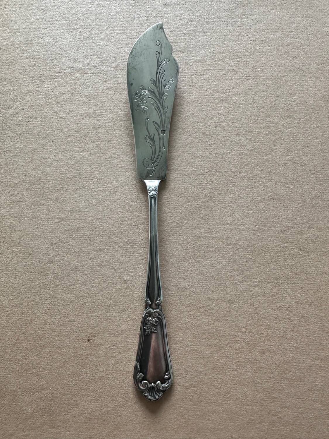 Pie Server - Filled Silver Handle - Late 19th century.