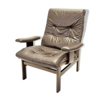 Vintage leather relax fauteuil with Black wooden frame