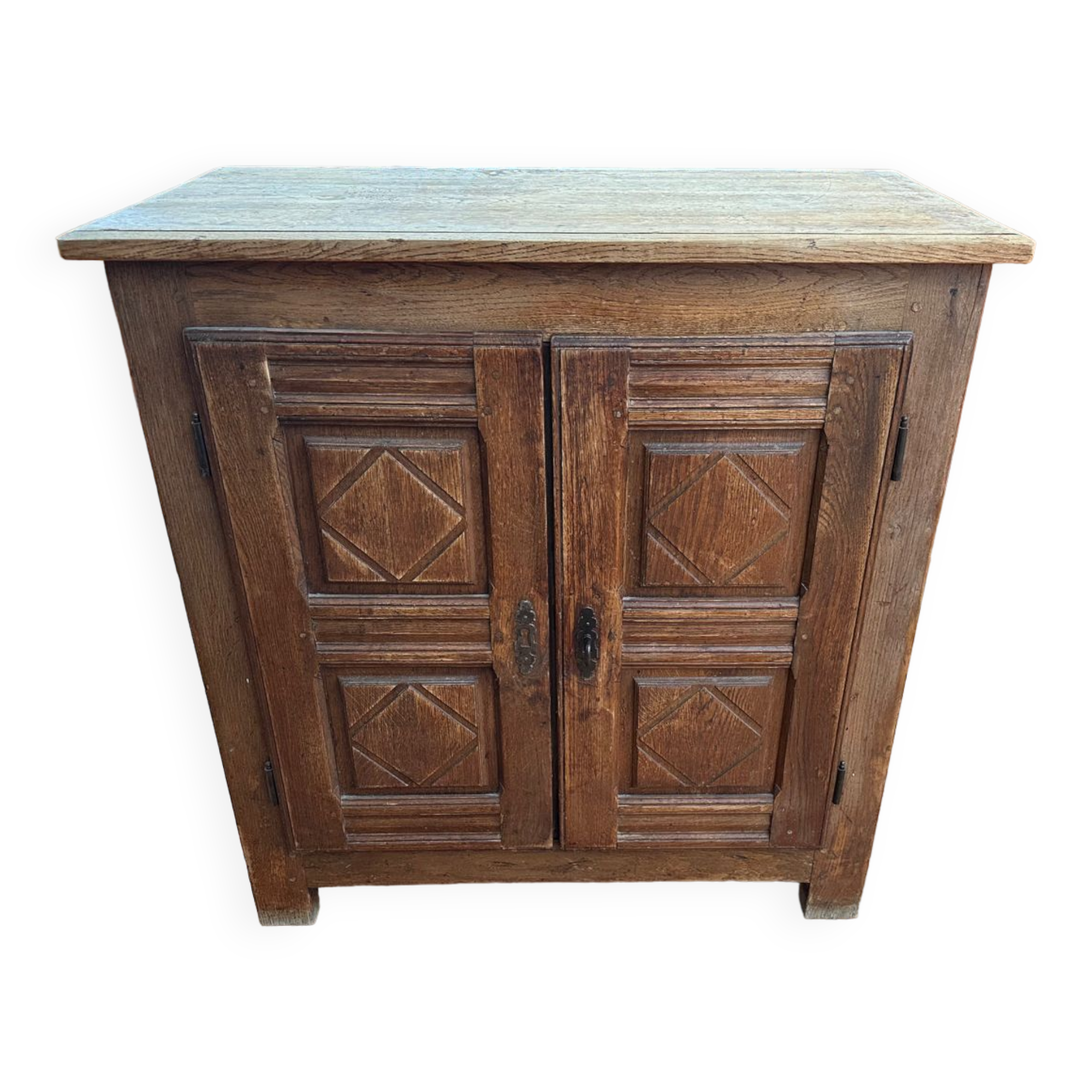 Petit buffet ancien