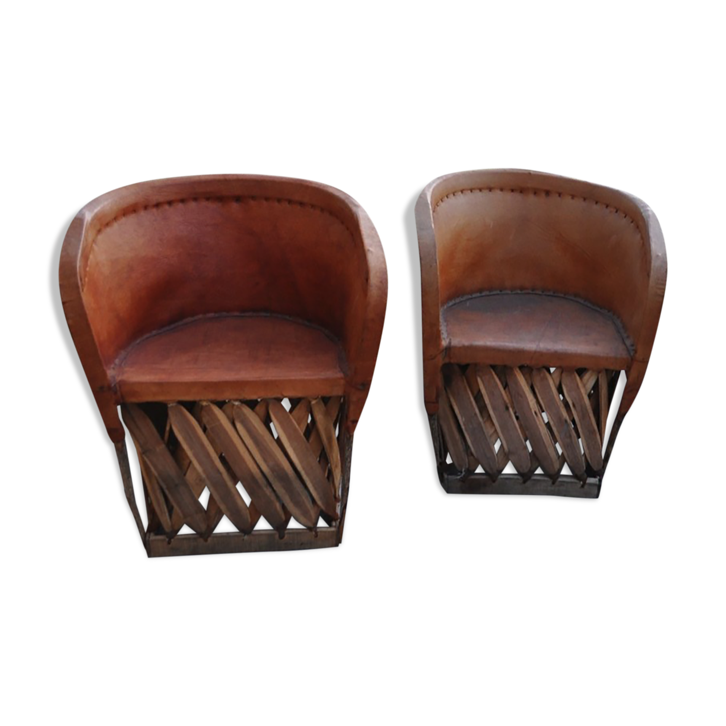 Paire de fauteuils "Mexican Equipale pigskin chair"