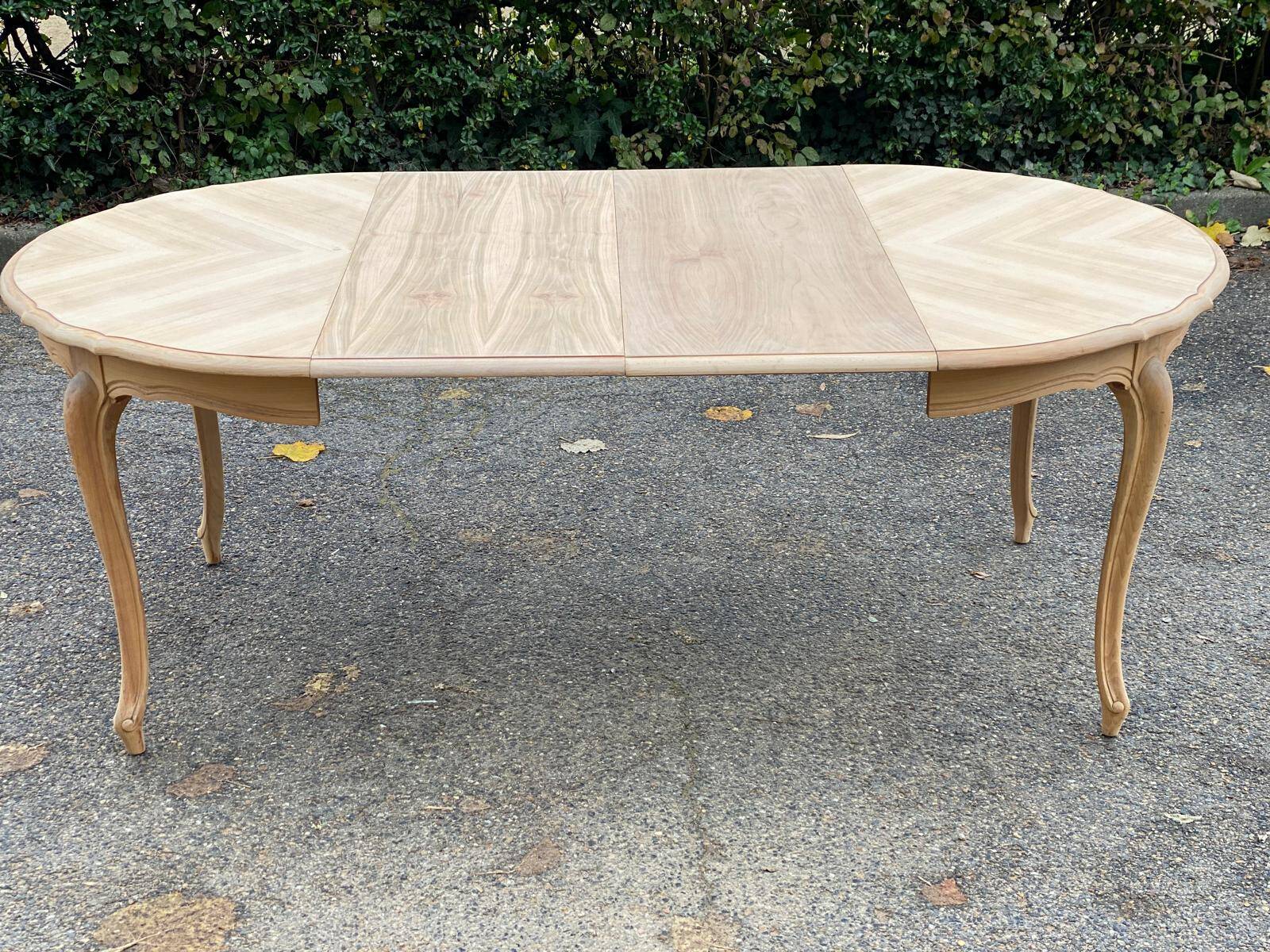 Louis XV style oval extendable round table renovated in raw wood