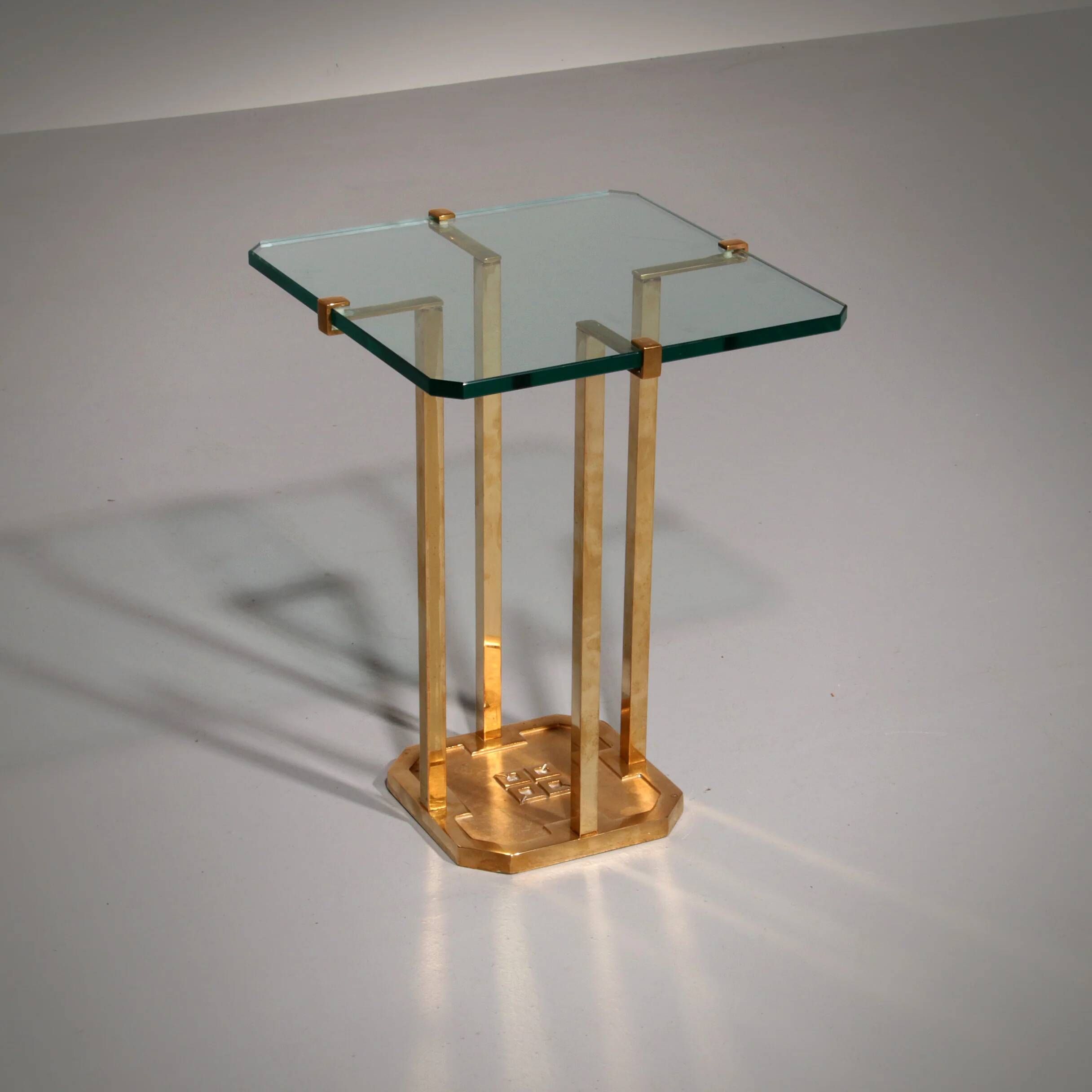 Peter Ghyczy T18 side tables, 1970s design polished brass (40x40x52)