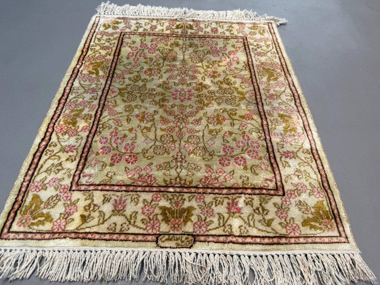 Vintage Turkish Hereke silk rug floral 53x67cm hand knotted gold pink 2538