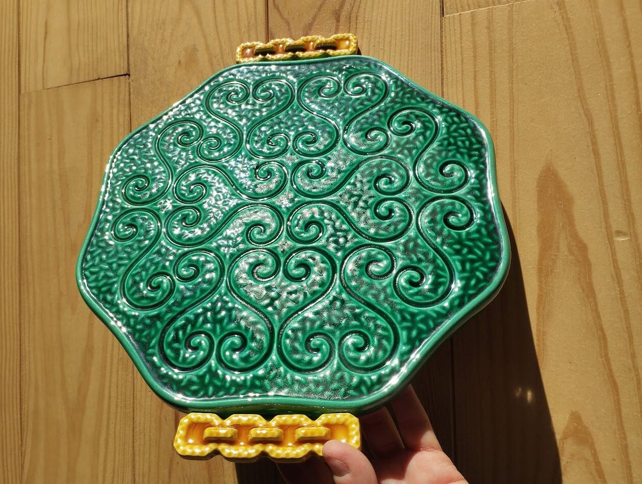 flat dish in slipware