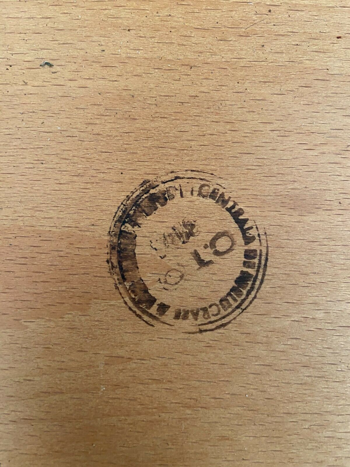 Mannequin of couture 1900 fabric structure wood